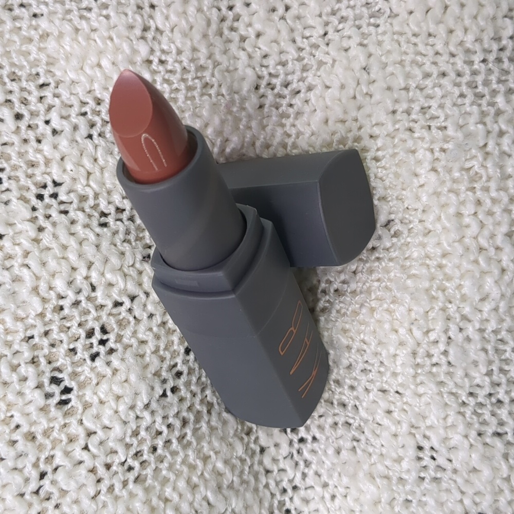 KAB Cosmetics Cream Lipstick in Chocolate Chip Pudding, 3.5g/0.12oz - Picture 3 of 9
